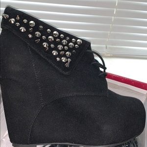 Black Diamond Studded Wedge Pumps